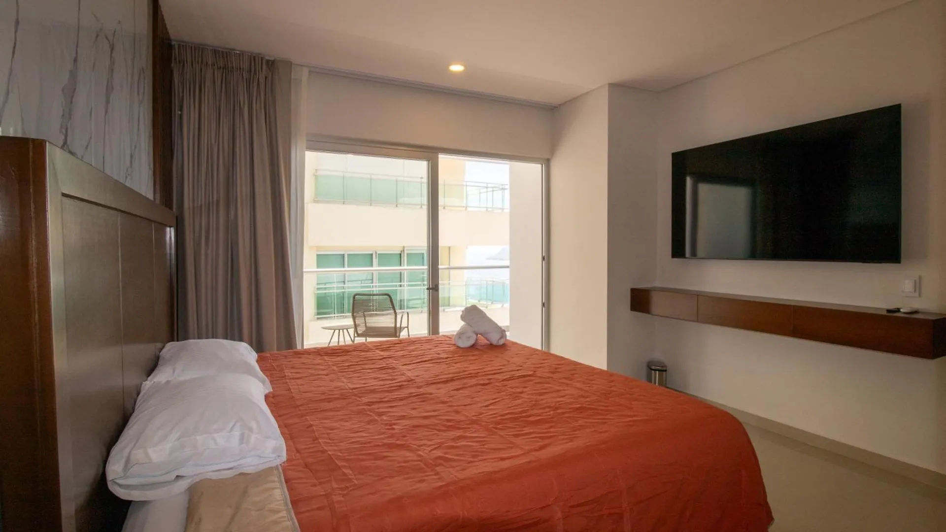 Elegante Con Vista Al Mar Y Balcon By G P S Rentas Apartment Mazatlan Mexico