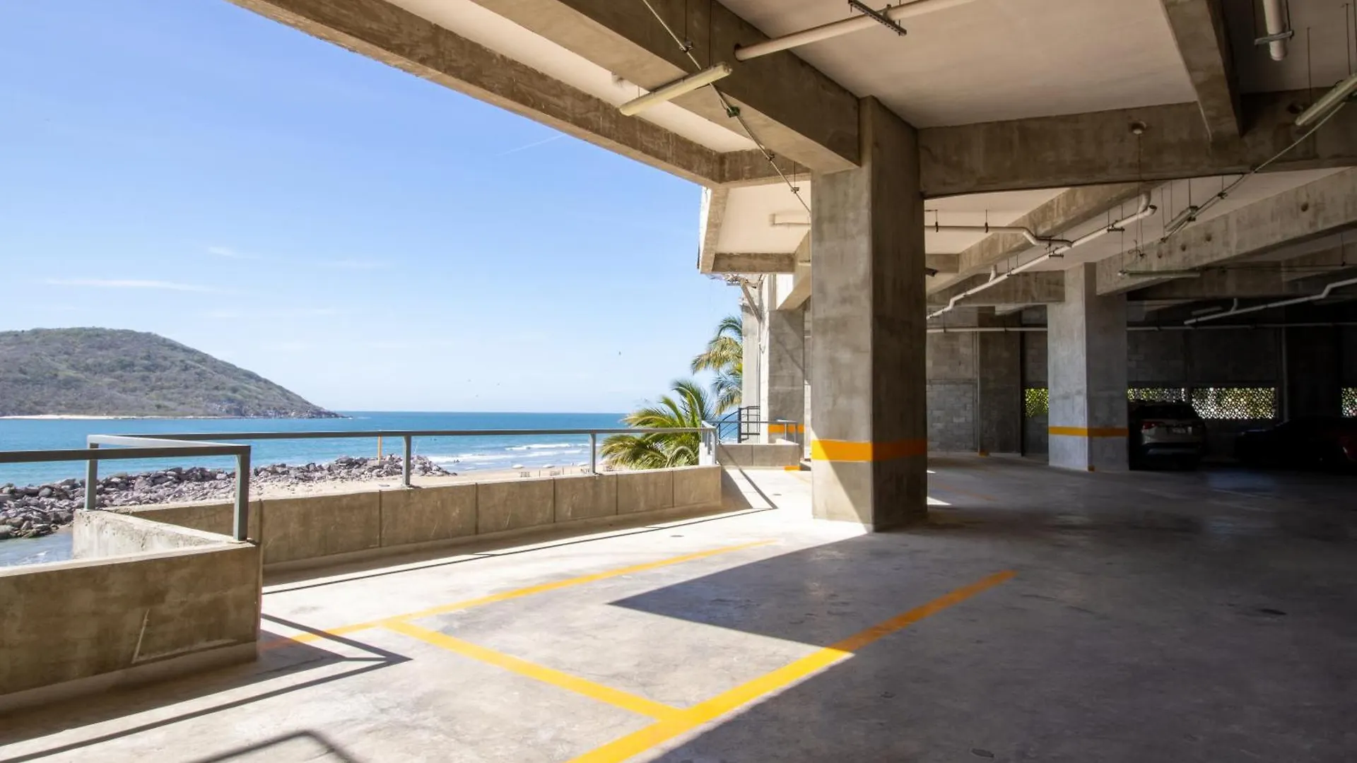 Elegante Con Vista Al Mar Y Balcon By G P S Rentas Apartment Mazatlan Mexico